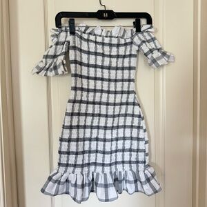 NWOT ASOS Off Shoulder Check Print Shirred Sundress in Size 4